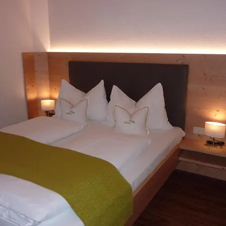 Stoffen Zuhaus Apartman *